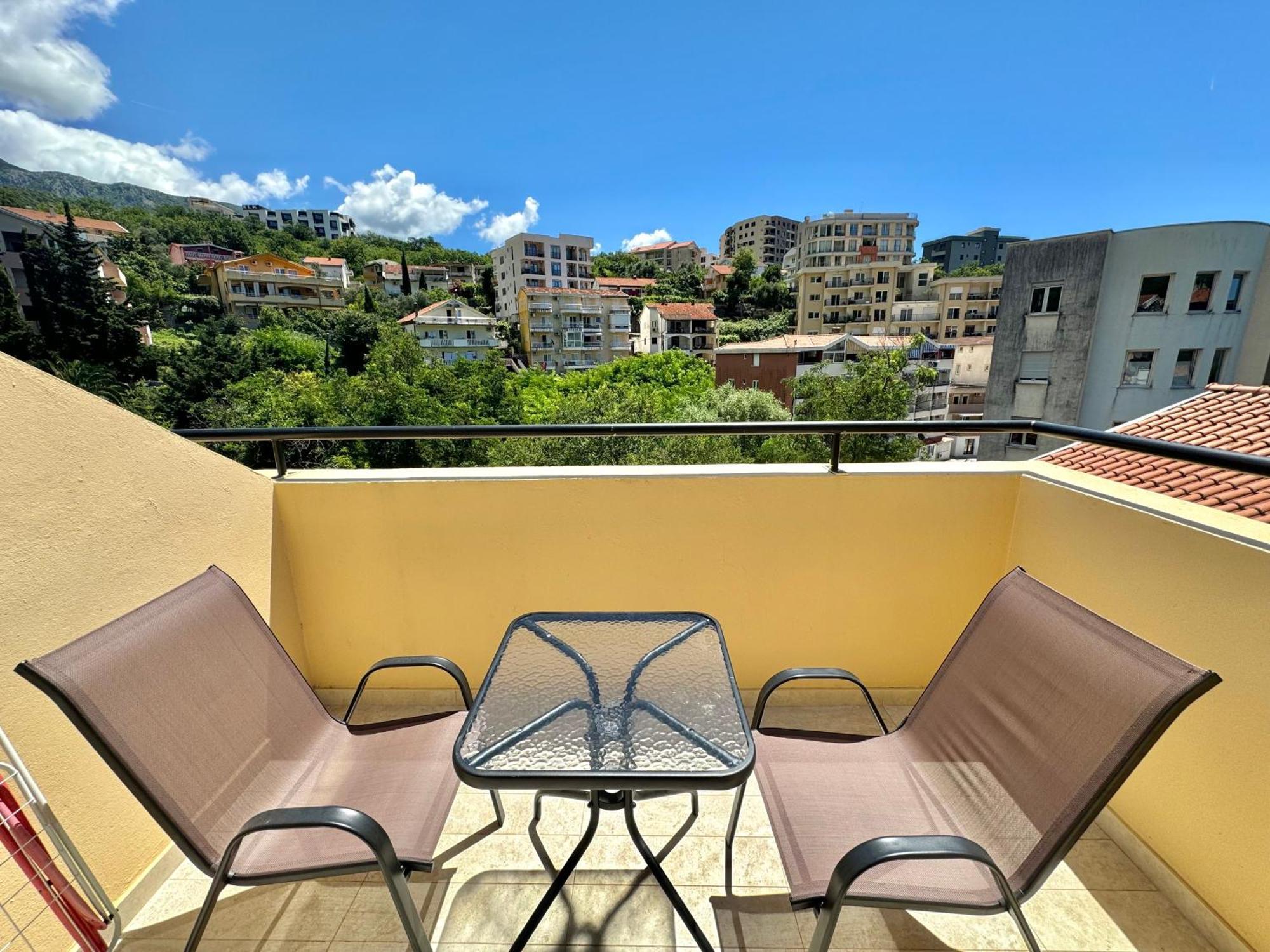 Bečići For-A Apartmani מראה חיצוני תמונה