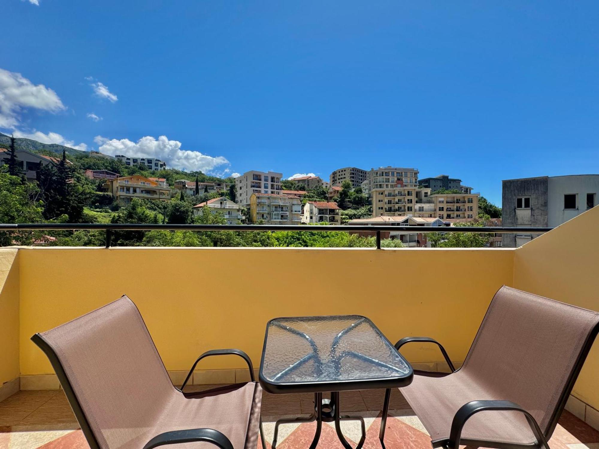 Bečići For-A Apartmani מראה חיצוני תמונה